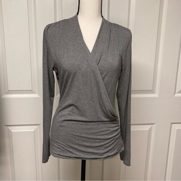 EUC The Limited Long sleeve mock wrap top. Stretch. Grey. Size Medium - Picture 4 of 12